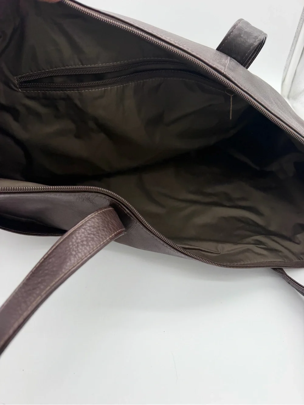 Men’s Leather Briefcase Tote in Dark Brown - Classic Carry